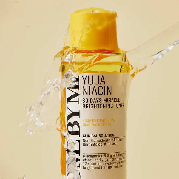 Toniks ar yuzu priekš mirdzošas ādas Some By Mi Yuja Niacin Miracle Brightening Toner