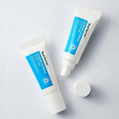 Lamelārais atjaunojošais lūpu balzams Real Barrier Extreme Lip Repair