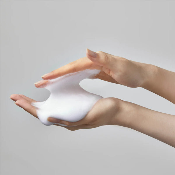 Putiņas sejas mazgāšanai Biodance Soothing Barrier Cleansing Foam