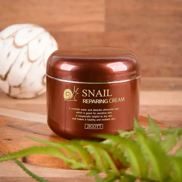 Atjaunojošs krēms sejai Jigott Snail Repairing Cream